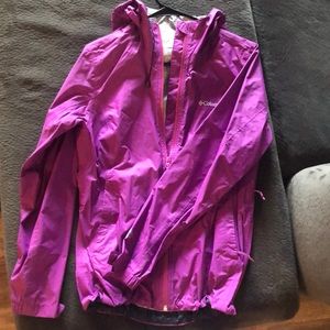 Columbia rain jacket/windbreaker